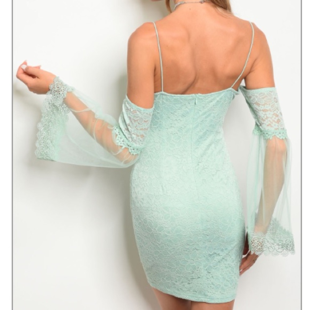 💫Mint bell sleeve sweetheart neckline lace dress - Picture 2 of 5